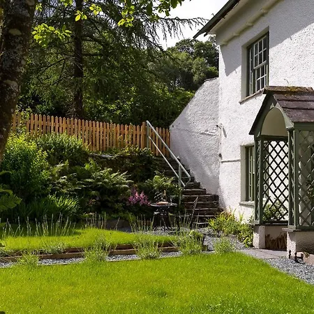 Sleeps 12 With Wifi Hawkshead