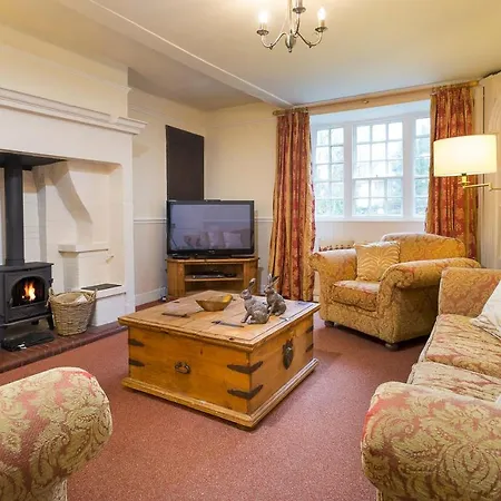 Sleeps 12 With Wifi Villa